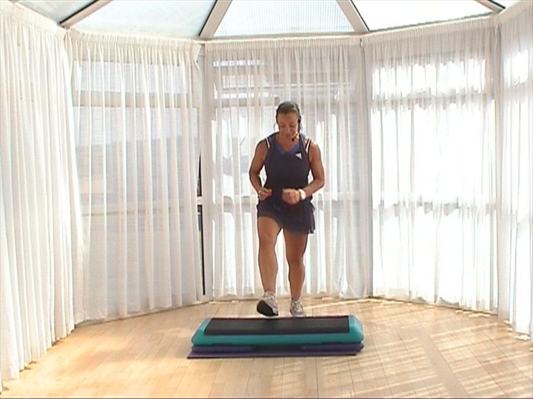 Summer Basic ?Power Step with Rachel Holmes